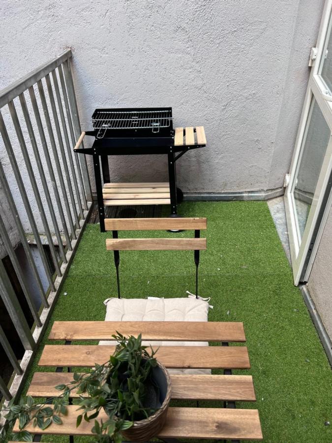 Cozy Market-Square Retreat Located In The Heart Of The 10Th District Viena Exterior foto