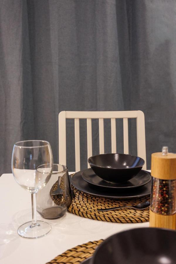 Cozy Market-Square Retreat Located In The Heart Of The 10Th District Viena Exterior foto